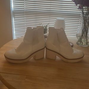 Size 10 Pierre Dumas Heeled Boots white snake skin with a brown trim